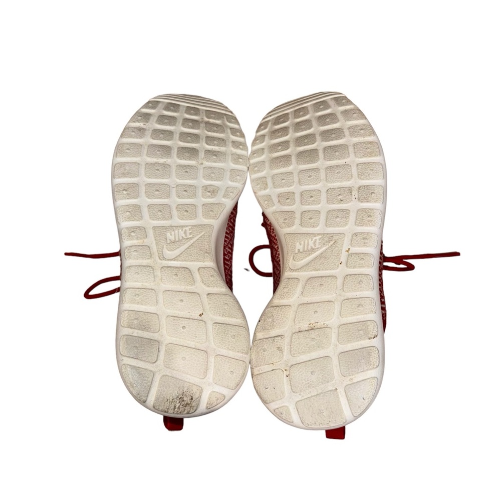 Nike Roshe One Winter Sneaker Red and White Size 5 - Picture 6 of 7